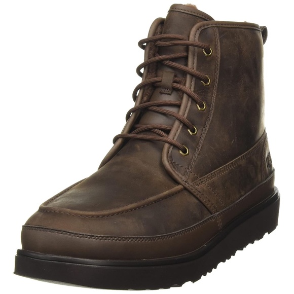 UGG Men\'s Chukka Boots in Brown main image 6
